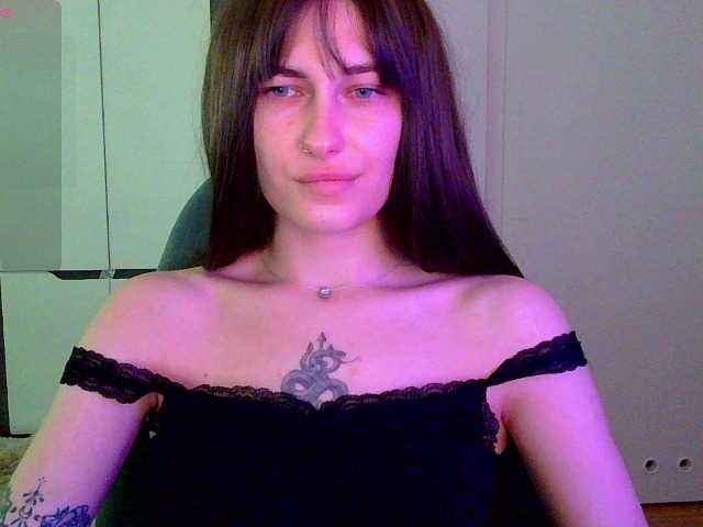 Lili-swet live cam