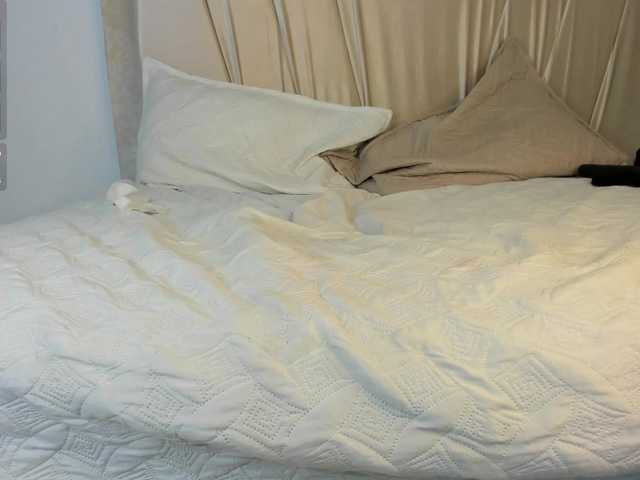 Candy-love live cam on BongaCams