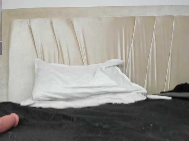 Candy-love live cam on BongaCams