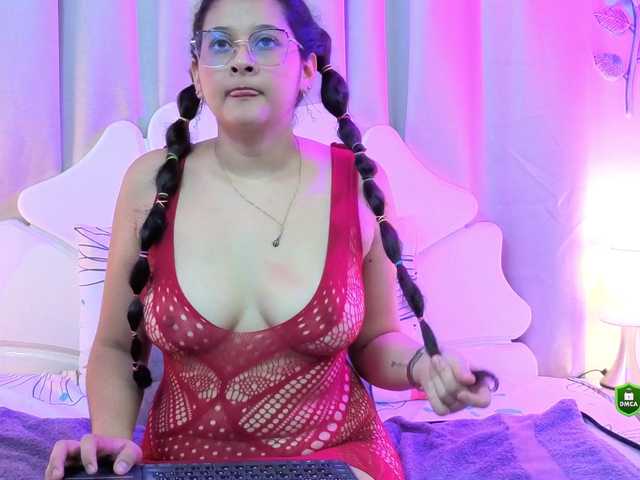GraceThornton live cam on BongaCams