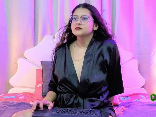 GraceThornton live cam on BongaCams