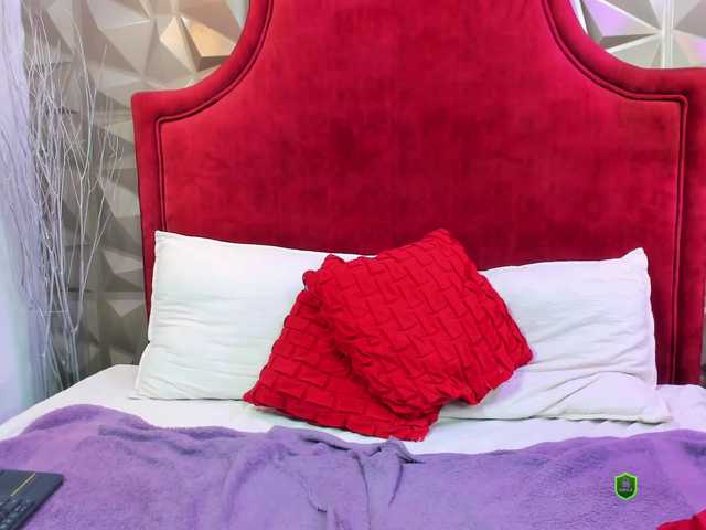 GraceThornton live cam on BongaCams