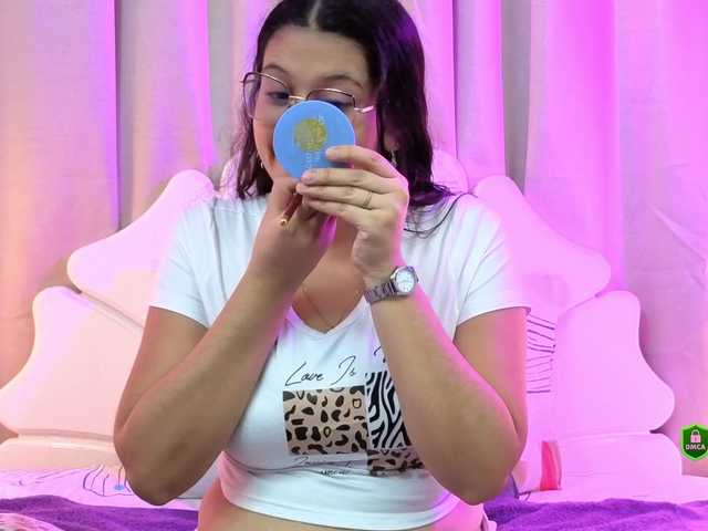 GraceThornton live webcam show