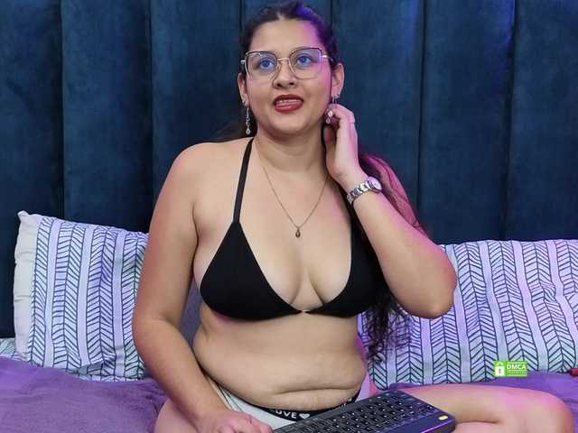 GraceThornton live cam on BongaCams