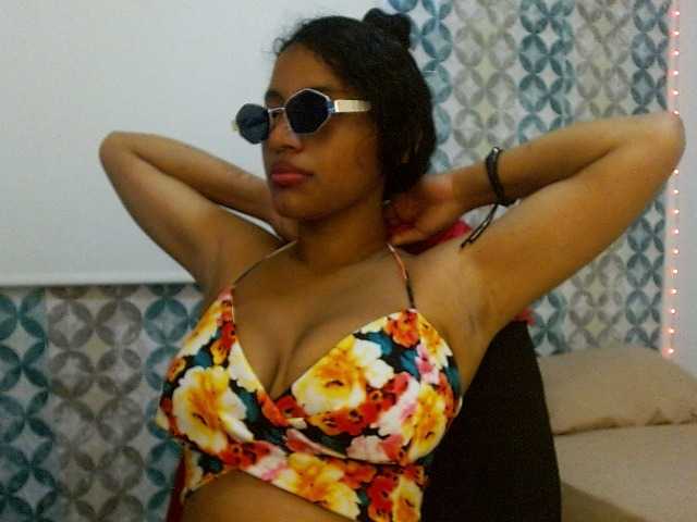 isabellacarson live cam on BongaCams
