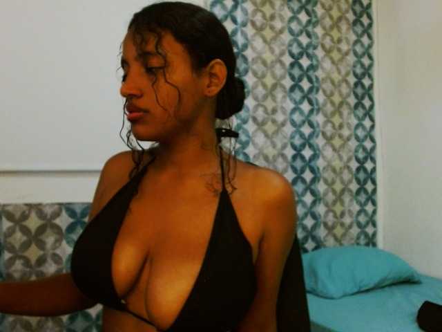 isabellacarson live cam on BongaCams