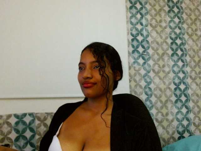 isabellacarson live cam on BongaCams