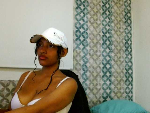 isabellacarson live cam on BongaCams
