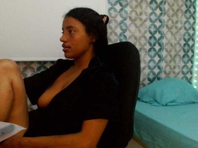 isabellacarson live cam on BongaCams