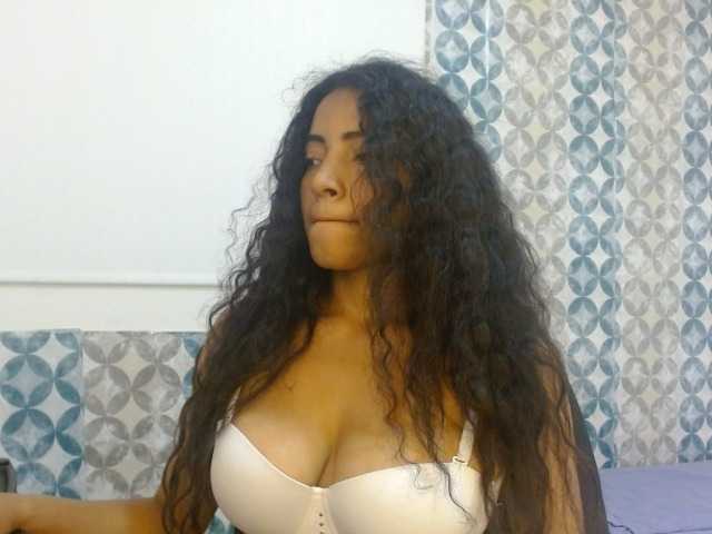 isabellacarson live cam on BongaCams