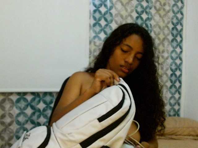 isabellacarson live cam on BongaCams