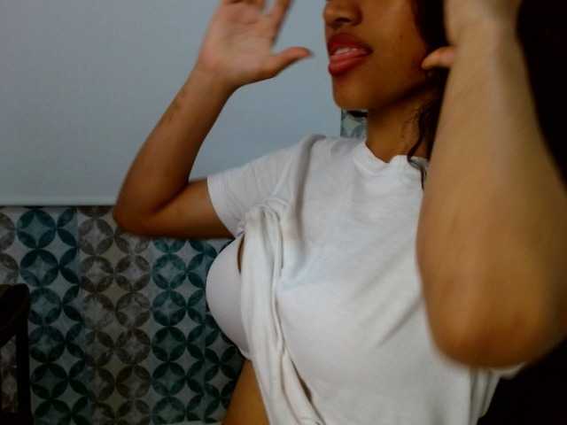 isabellacarson live cam on BongaCams
