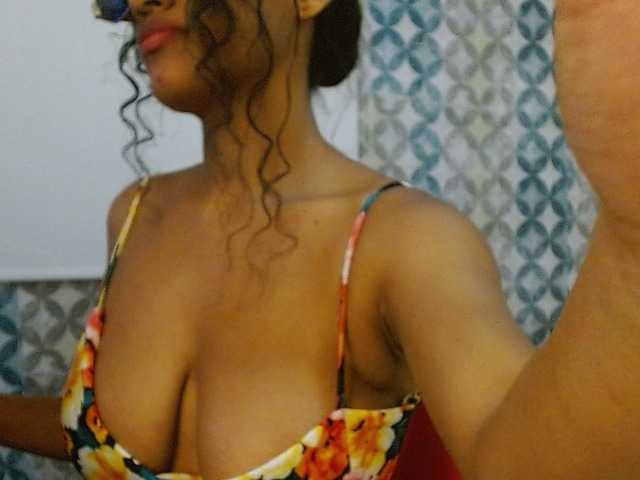 isabellacarson live cam on BongaCams