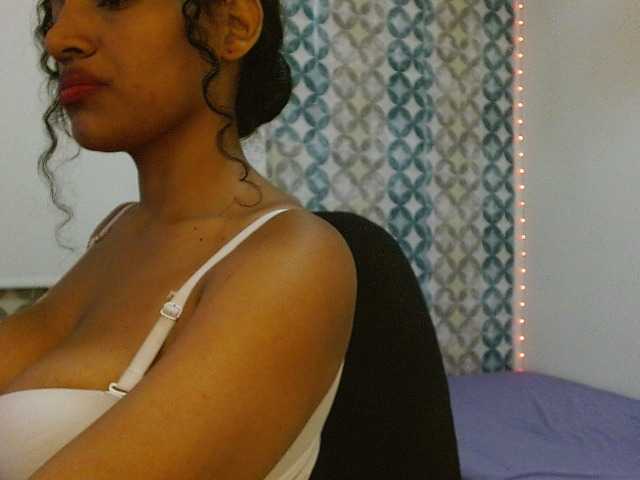 isabellacarson live cam on BongaCams