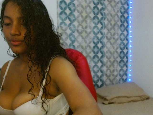 isabellacarson live cam on BongaCams
