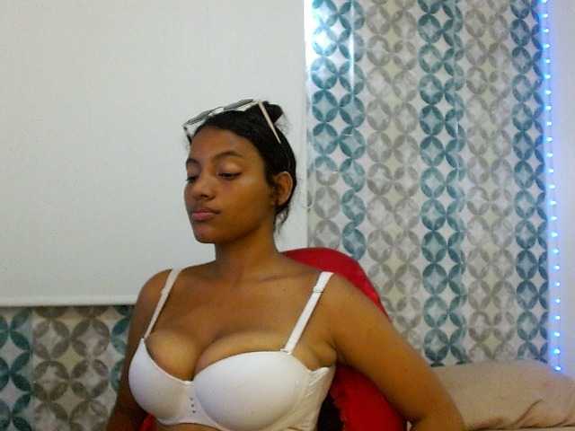 isabellacarson live cam on BongaCams