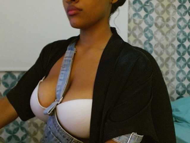 isabellacarson live cam on BongaCams