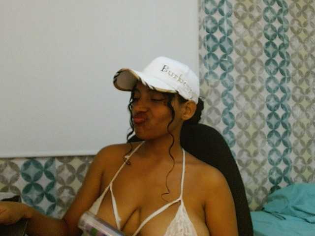 isabellacarson live cam on BongaCams