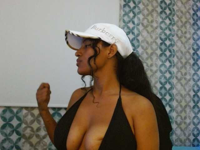isabellacarson live cam on BongaCams