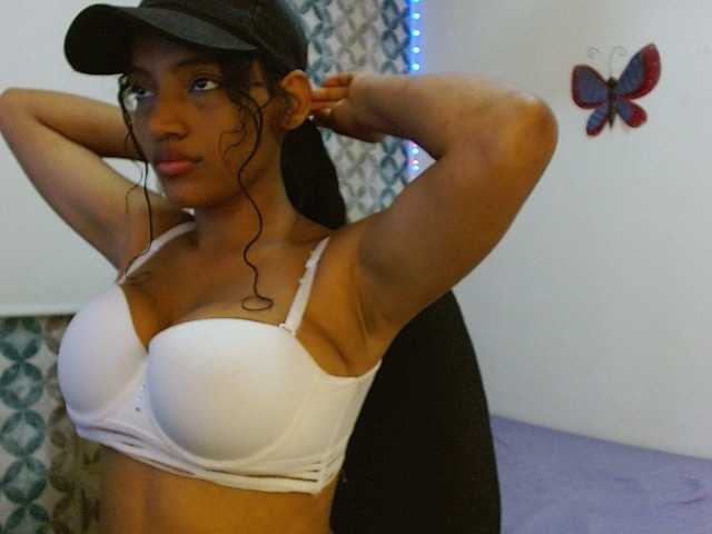 isabellacarson live cam on BongaCams