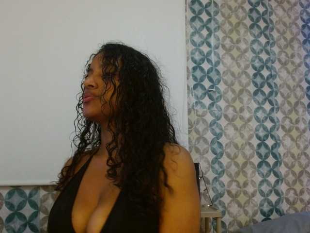isabellacarson live cam on BongaCams