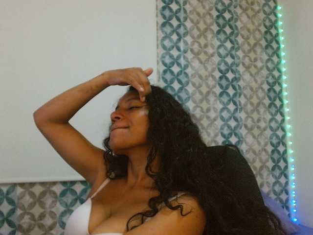 isabellacarson live cam on BongaCams
