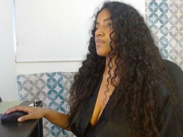 isabellacarson live cam on BongaCams