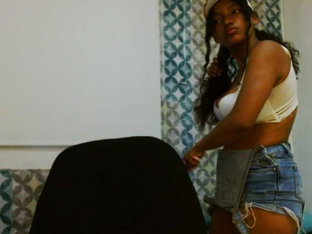 isabellacarson live cam on BongaCams