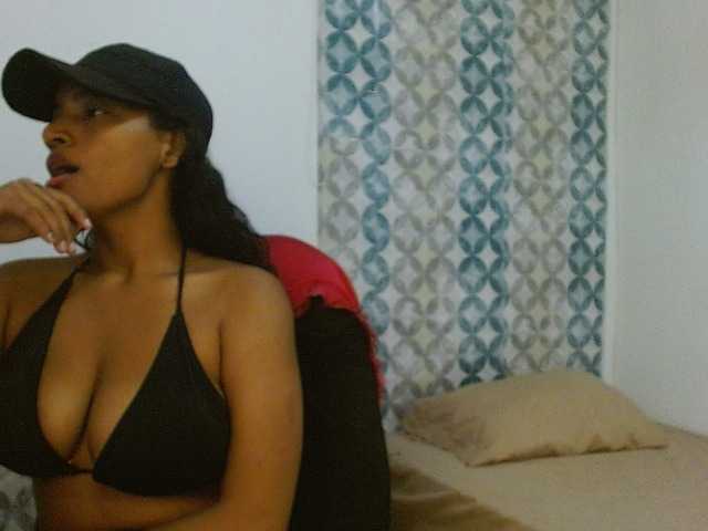 isabellacarson live cam on BongaCams
