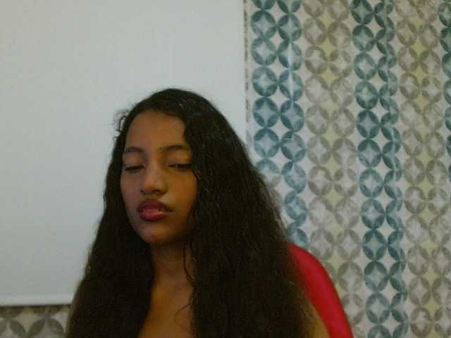 isabellacarson live cam on 