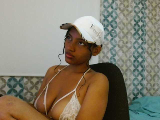 isabellacarson live cam on BongaCams