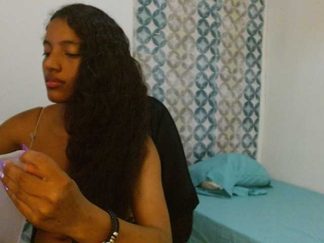 isabellacarson live cam on BongaCams