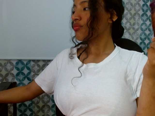isabellacarson live cam on BongaCams