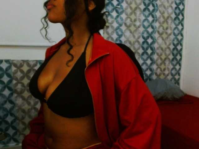 isabellacarson live cam on BongaCams