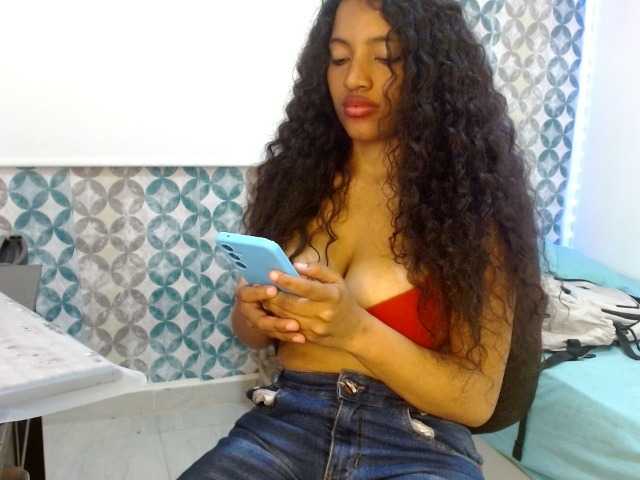 isabellacarson live cam on BongaCams