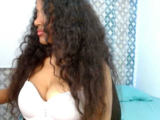 isabellacarson live cam on BongaCams