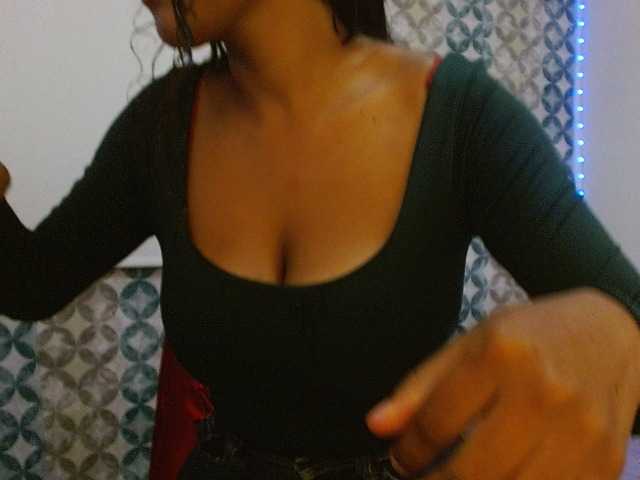 isabellacarson live cam on BongaCams