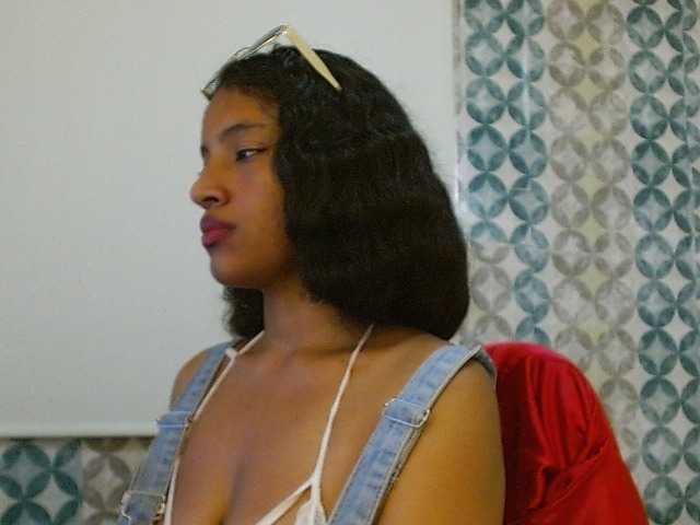 isabellacarson live cam on BongaCams