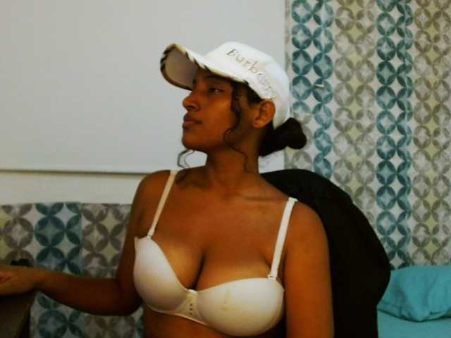 isabellacarson live cam on BongaCams
