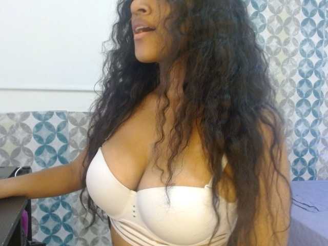 isabellacarson live cam on BongaCams