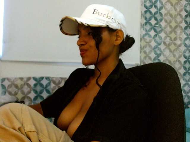 isabellacarson live cam on BongaCams