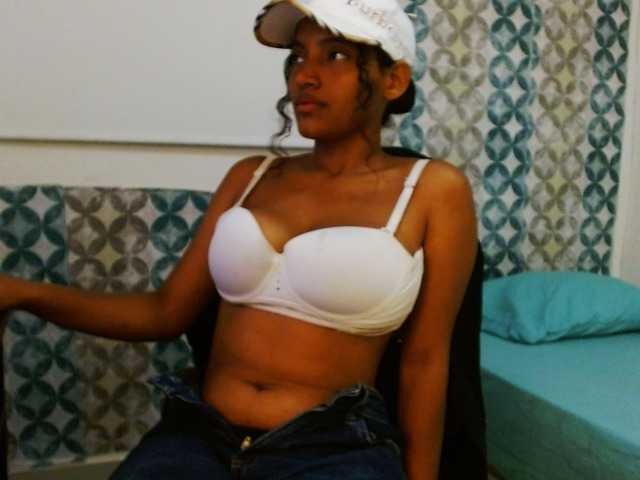 isabellacarson live cam on BongaCams