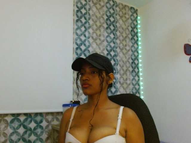 isabellacarson live cam on BongaCams