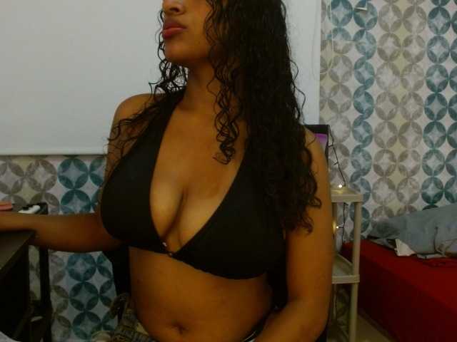isabellacarson live cam on BongaCams
