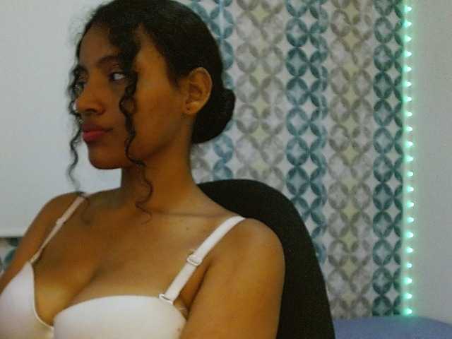 isabellacarson live cam on BongaCams