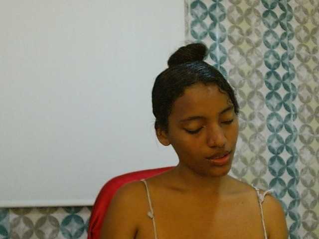 isabellacarson live cam on BongaCams