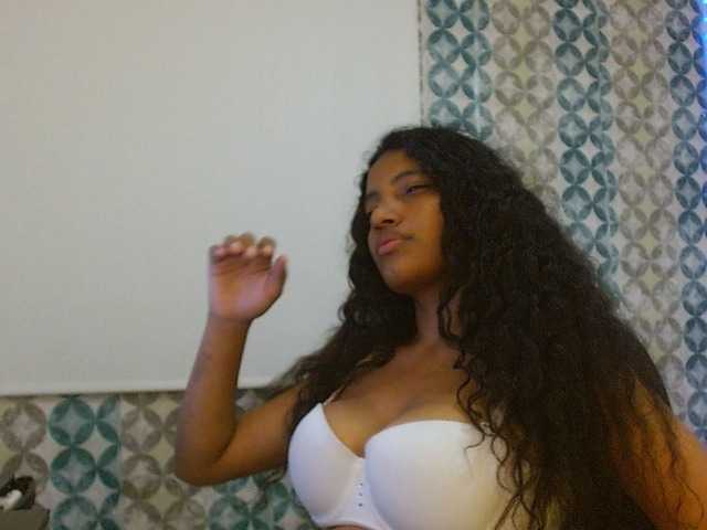 isabellacarson live cam on BongaCams