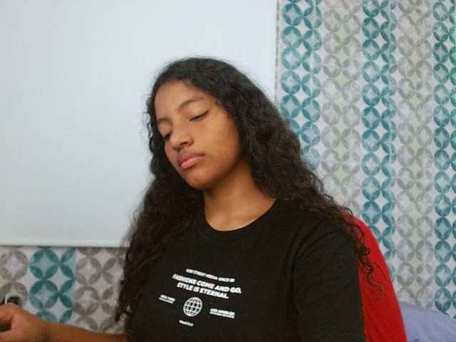 isabellacarson live cam on BongaCams