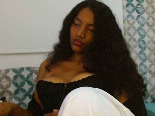 isabellacarson live cam on BongaCams