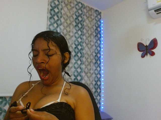 isabellacarson live cam on BongaCams